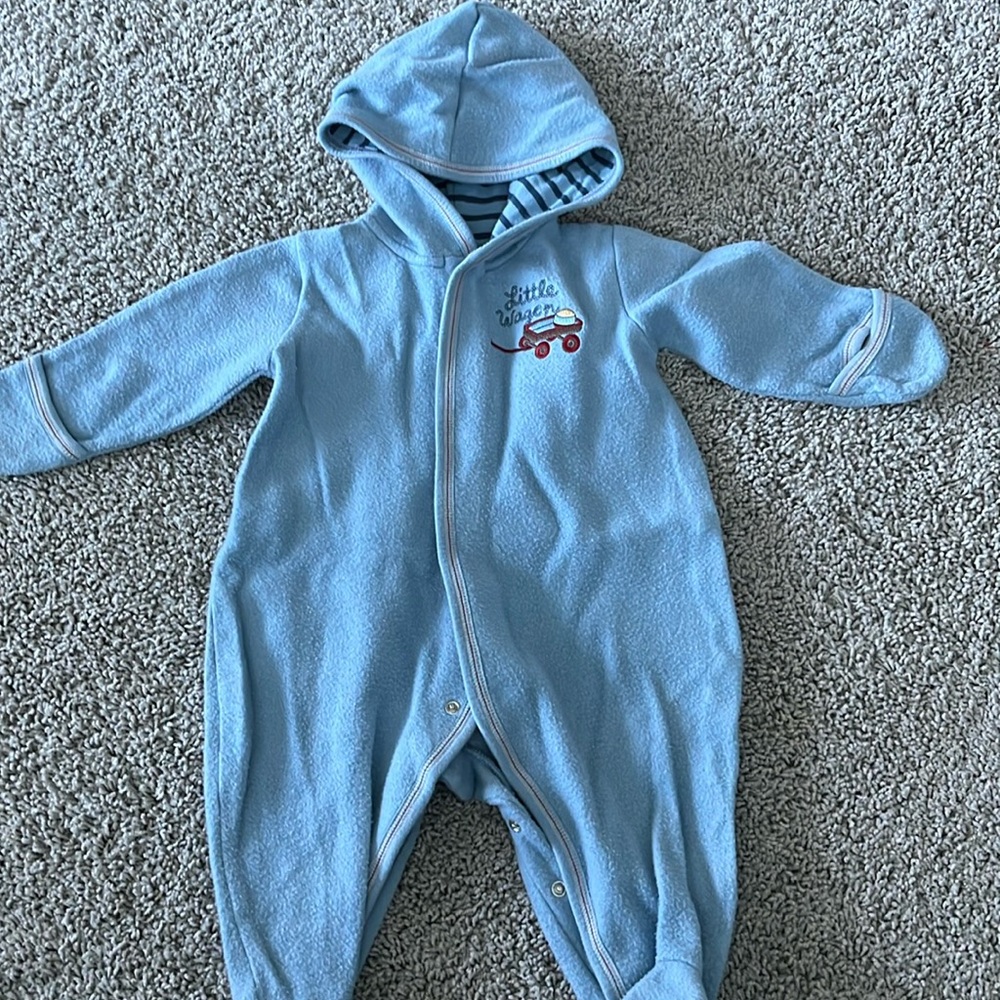 Bloomies one piece outfit - 9 mos size